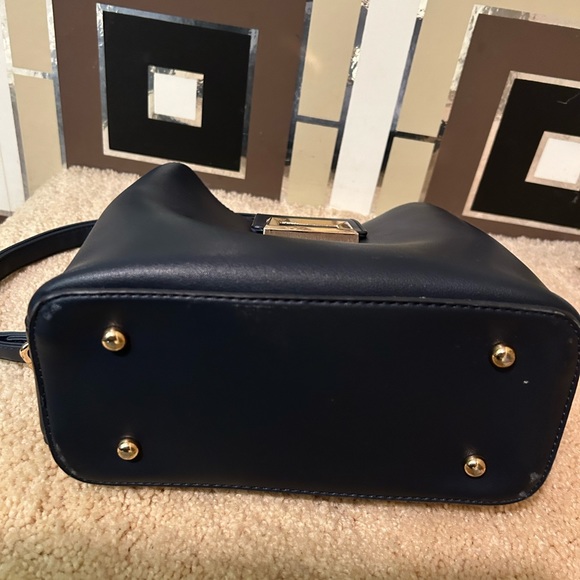 Navy bucket bag - Picture 5 of 7